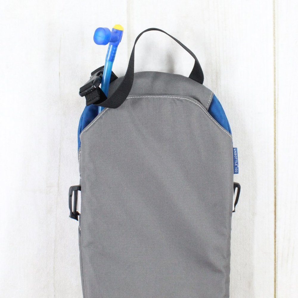 Camelbak Blue Nylon Unbottle Hydration Pack Style Hiking Run Bag Backpack - Picture 4 of 10